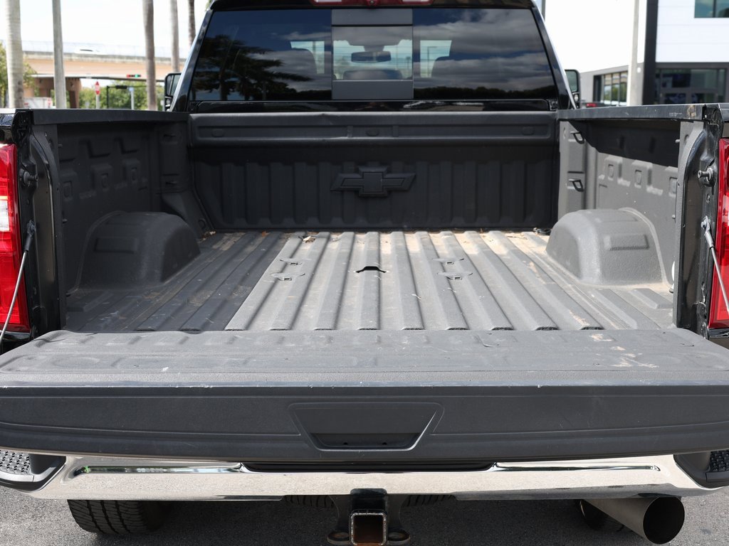Used 2022 Chevrolet Silverado 2500 LTZ w/ LTZ Plus Package image 8