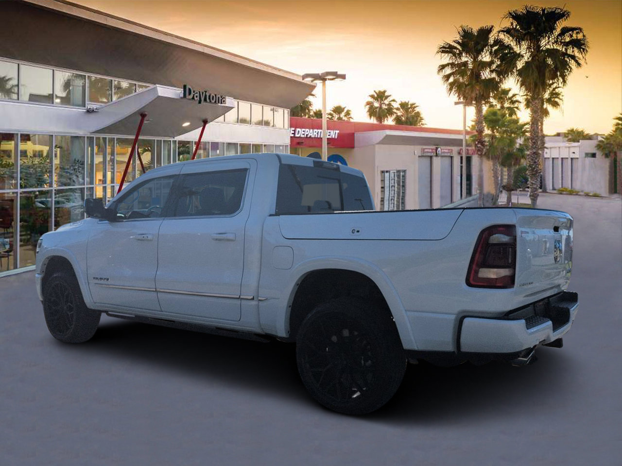Used 2023 RAM 1500 Limited AWD/4WD image 5