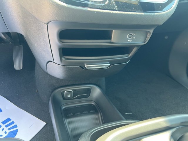 New 2026 Chrysler Pacifica Select image 16