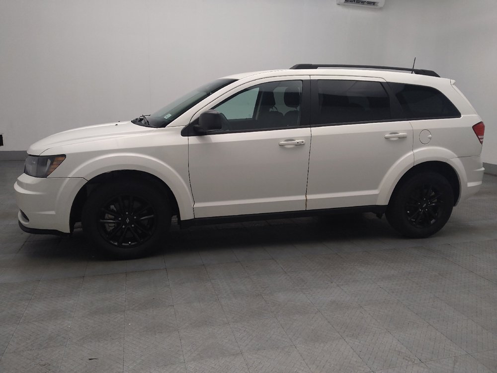 Used 2020 Dodge Journey SE w/ SE Popular Equipment Group image 2