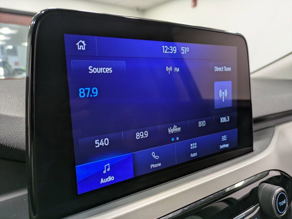 Used 2022 Ford Escape SE image 11