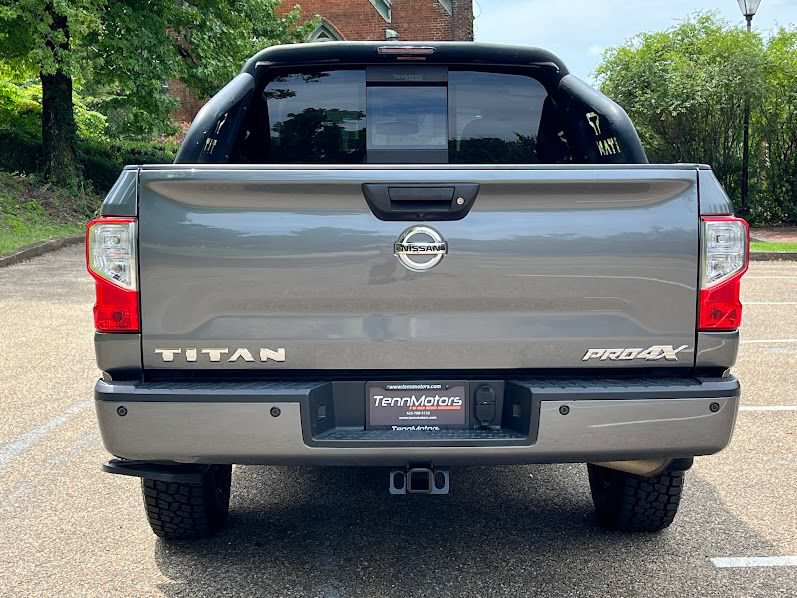 Used 2018 Nissan Titan PRO-4X w/ Pro-4x Convenience Package AWD/4WD image 23
