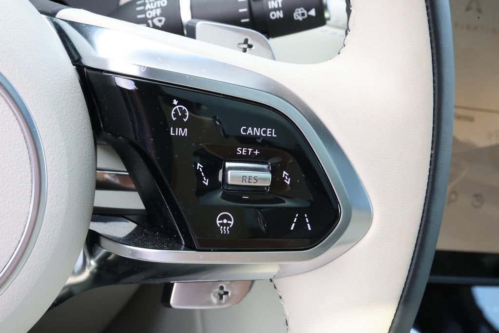 Certified 2026 Jaguar F-PACE R-Dynamic S AWD/4WD image 19