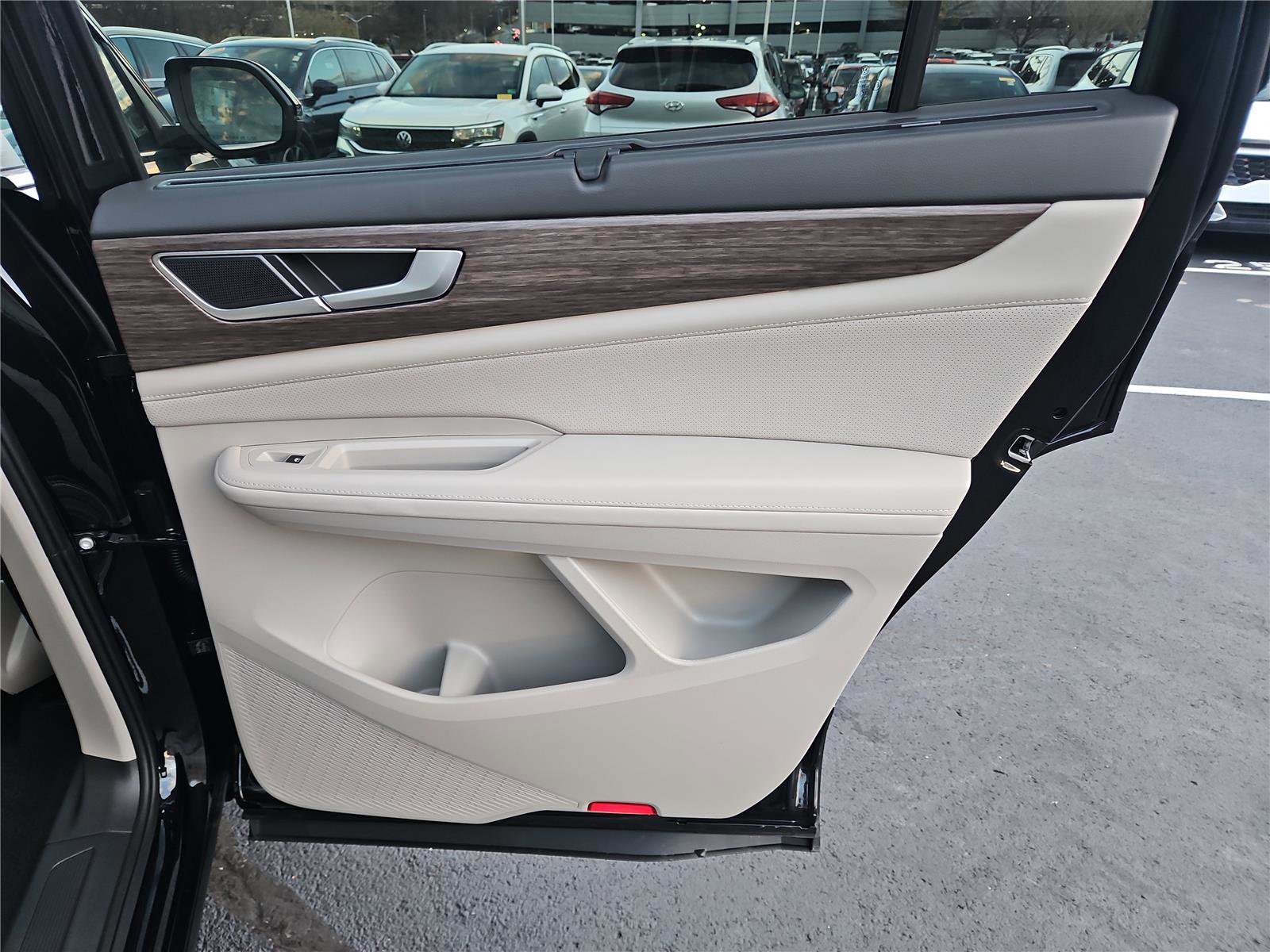 New 2026 Volkswagen Atlas SEL image 30