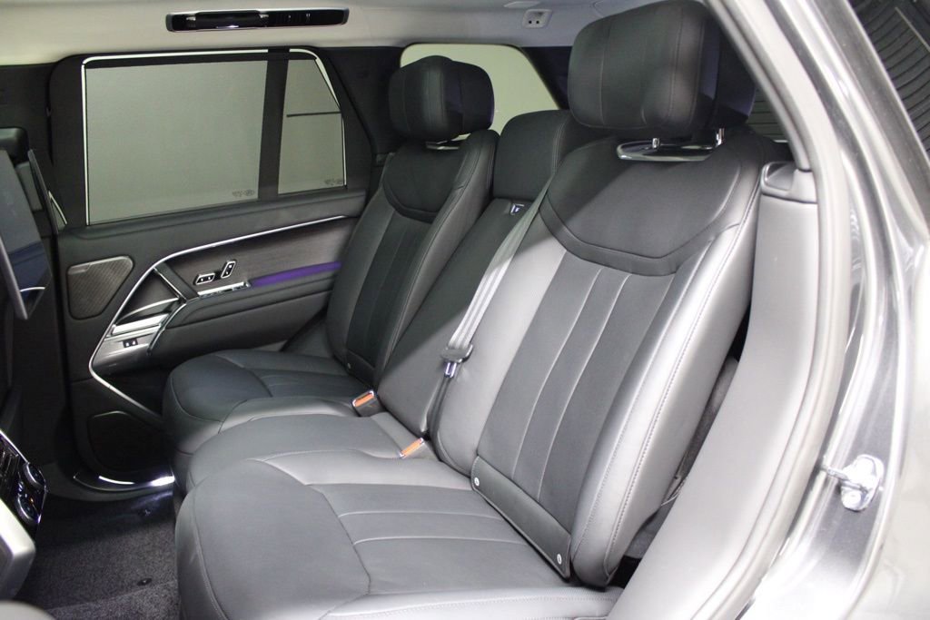 Used 2024 Land Rover Range Rover Autobiography image 35