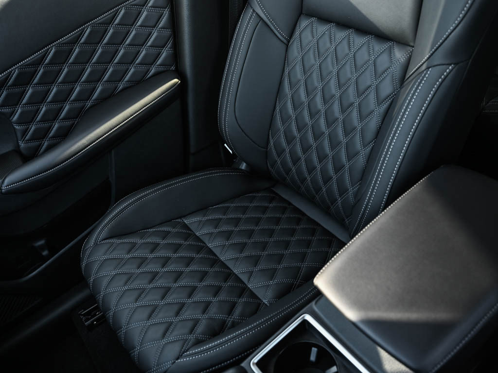 New 2025 Mitsubishi Outlander SEL image 26