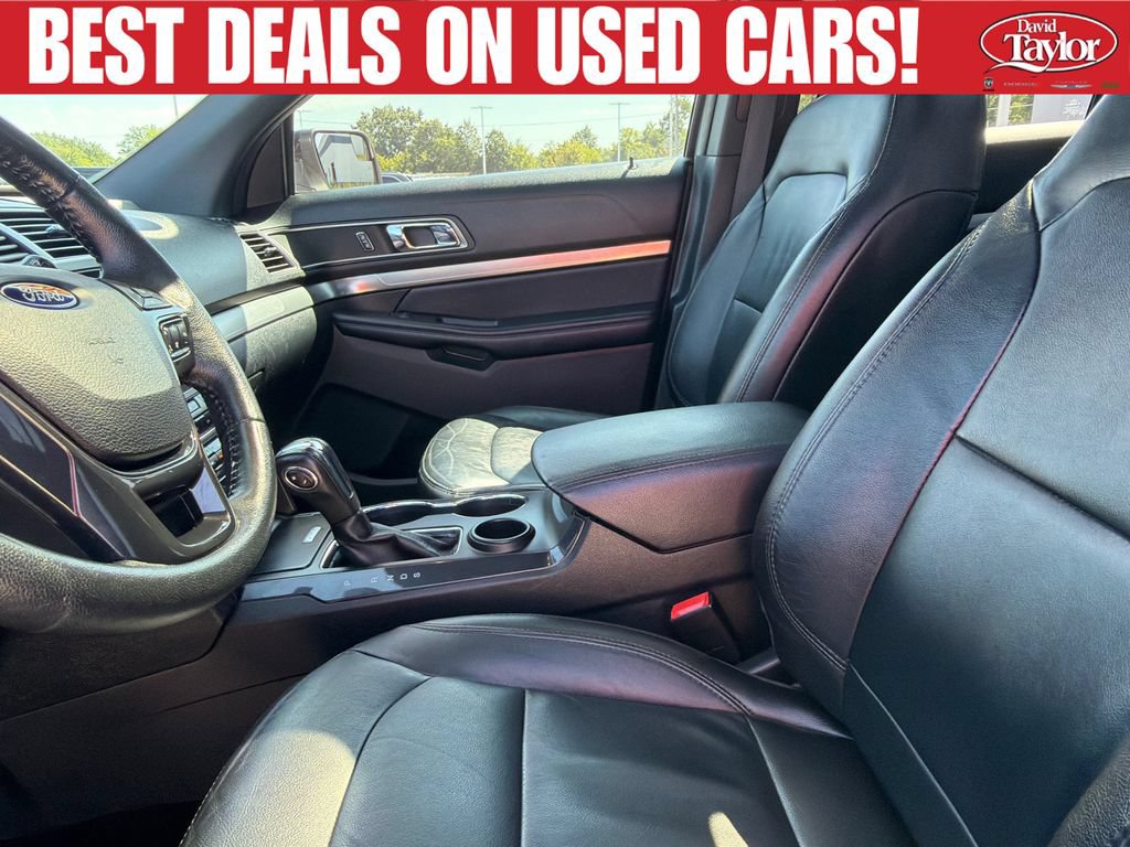 Used 2018 Ford Explorer XLT w/ Equipment Group 202A FWD image 10