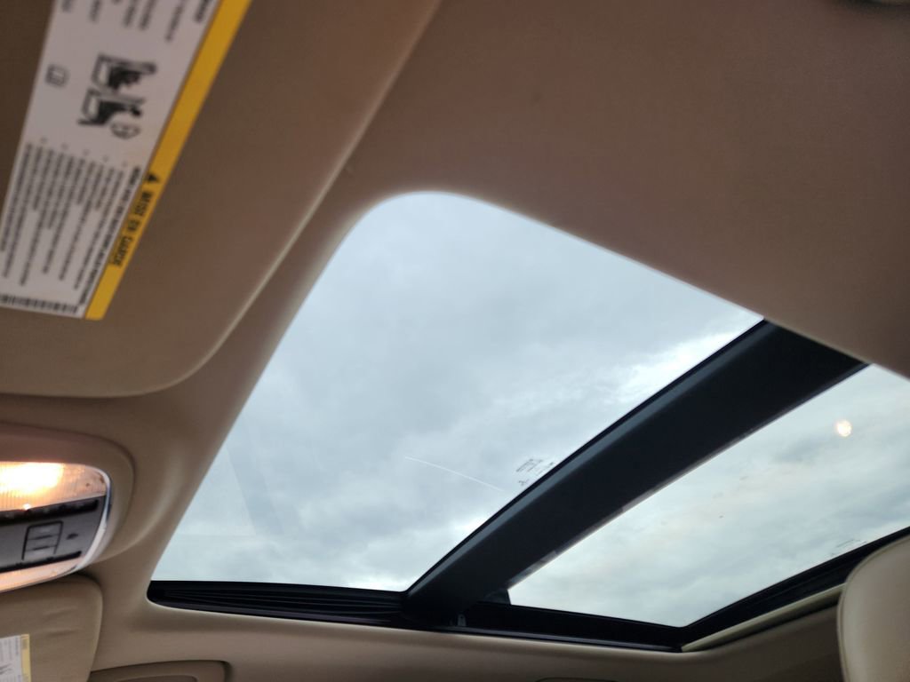 Used 2015 Jeep Grand Cherokee Limited w/ Luxury Group II image 10