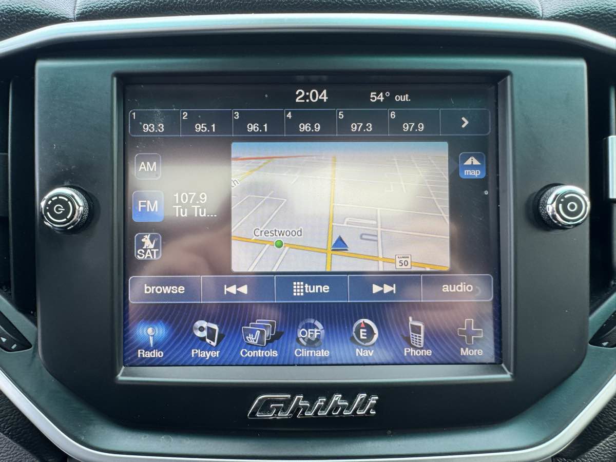 Used 2016 Maserati Ghibli RWD image 17