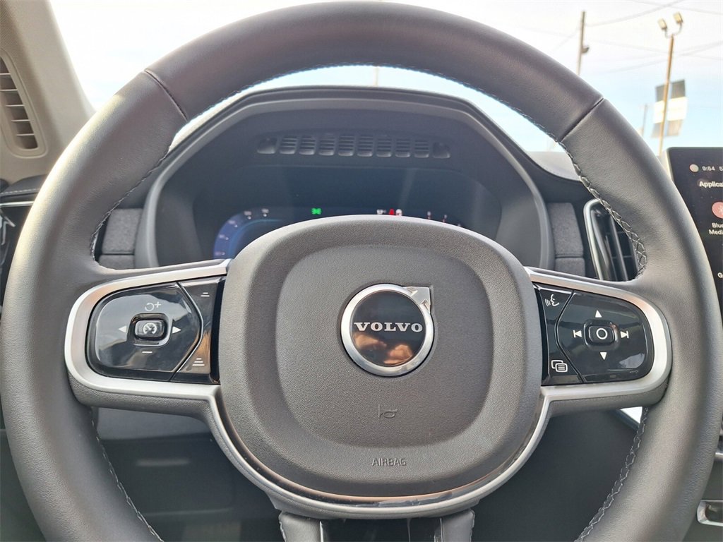 Used 2025 Volvo XC90 B6 Plus image 20