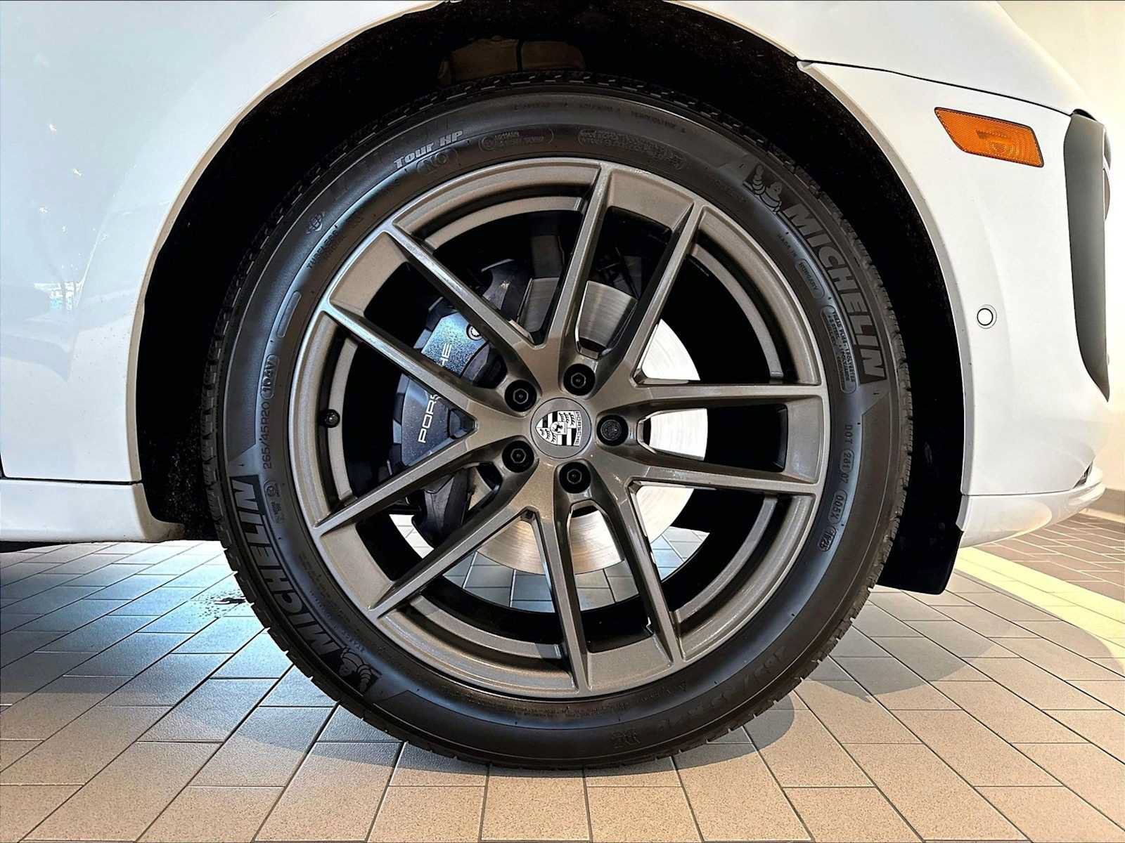 Used 2026 Porsche Macan Turbo AWD/4WD image 14
