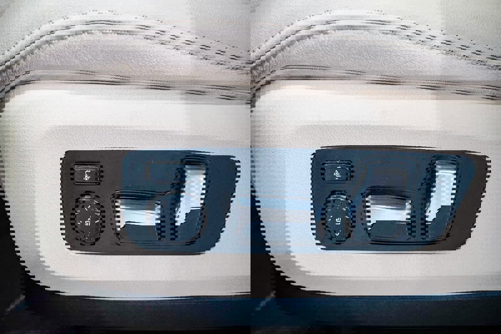 Used 2022 BMW X5 xDrive40i w/ Parking Assistance Package image 20