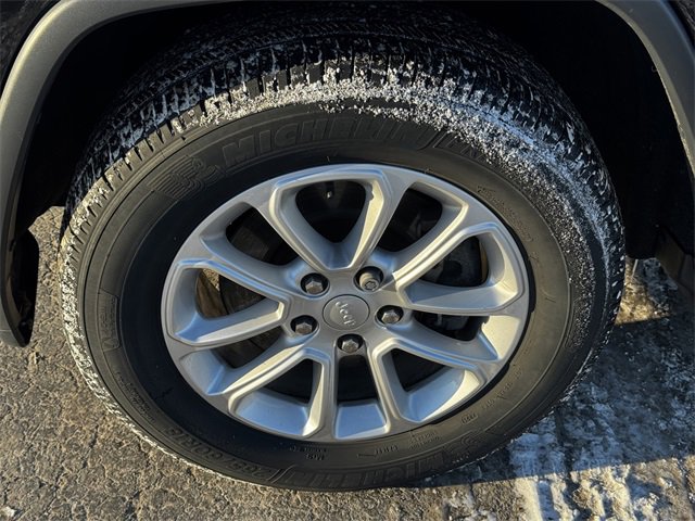 Certified 2022 Jeep Grand Cherokee Laredo X image 10