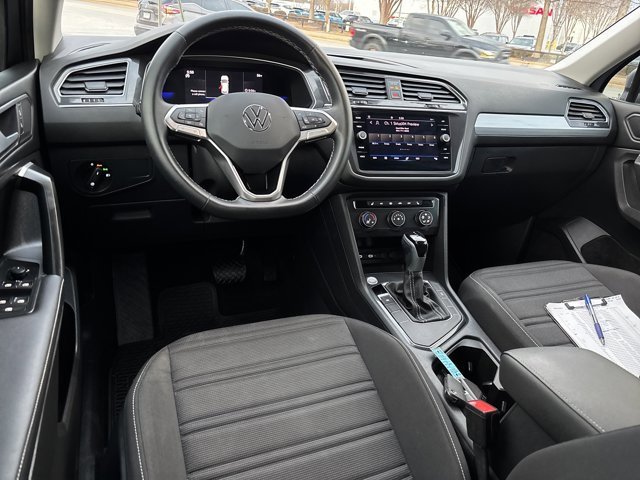 Used 2024 Volkswagen Tiguan S image 16