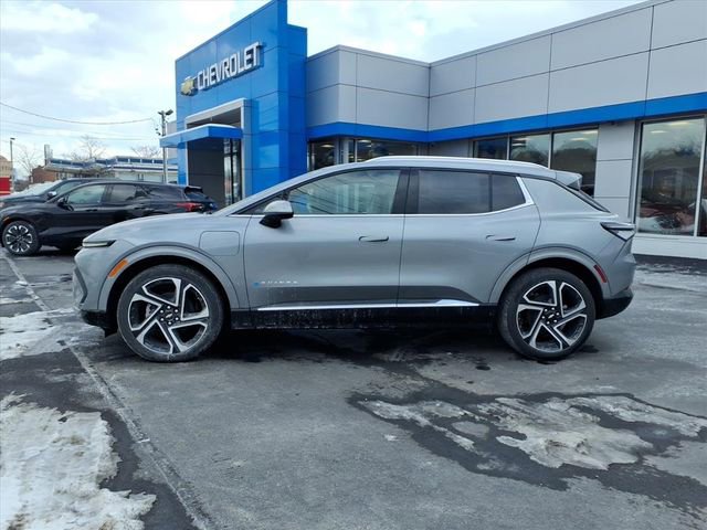 New 2026 Chevrolet Equinox EV LT image 4