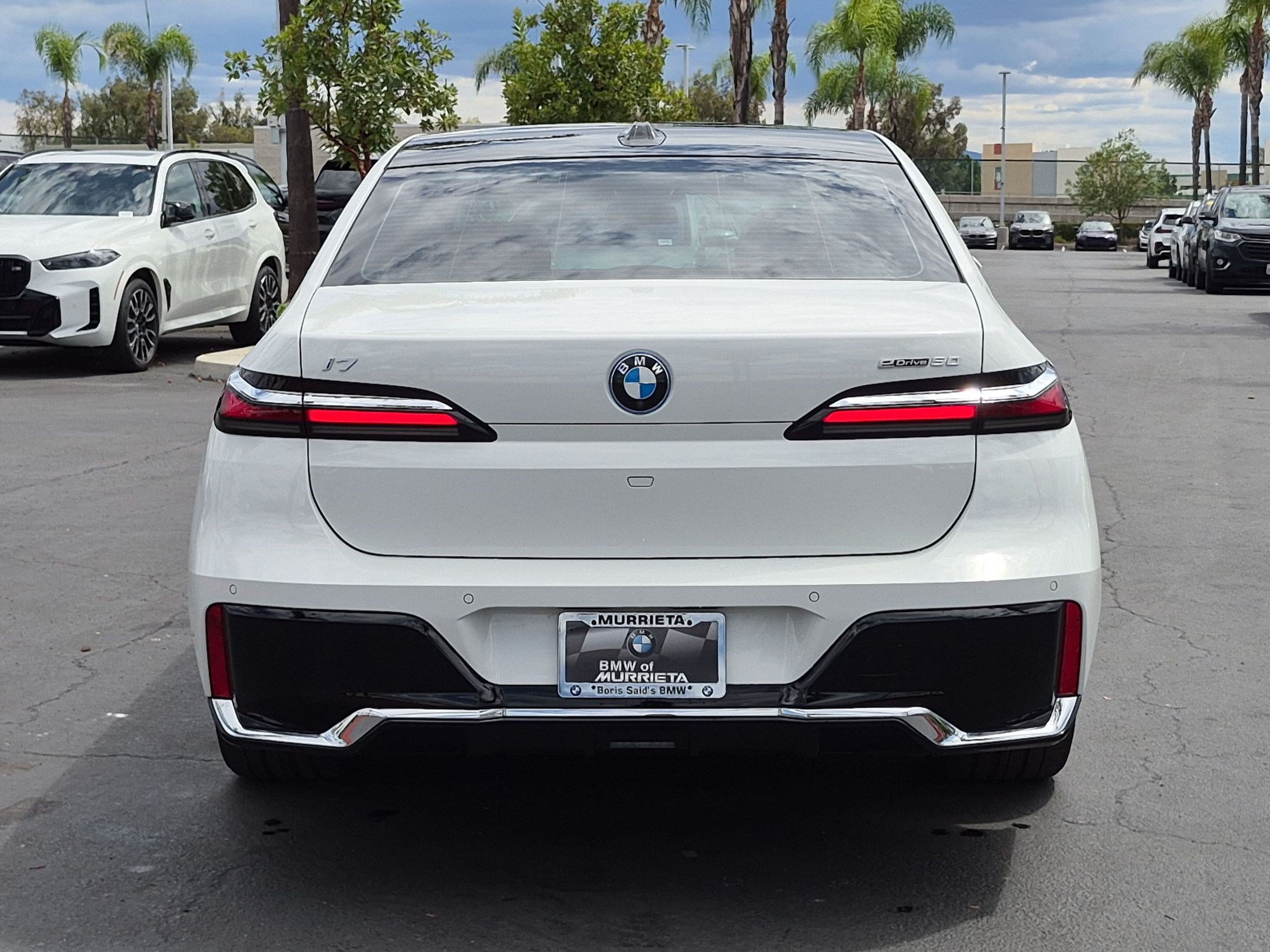 Certified 2024 BMW i7 eDrive50 w/ M Sport Package RWD image 9