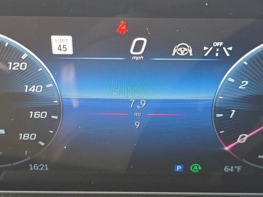 New 2026 Mercedes-Benz GLA 35 AMG 4MATIC image 27