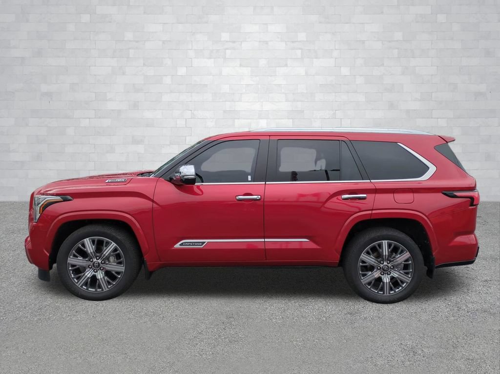 Used 2025 Toyota Sequoia Capstone AWD/4WD image 9