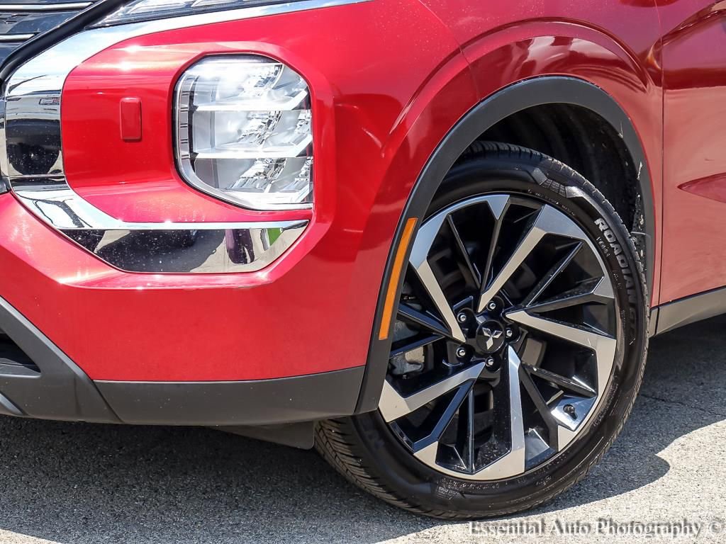 Used 2022 Mitsubishi Outlander ES AWD/4WD image 4