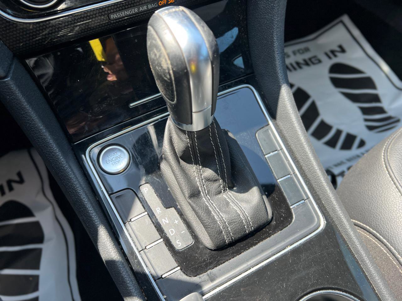 Used 2018 Volkswagen Passat 3.6 FWD image 22