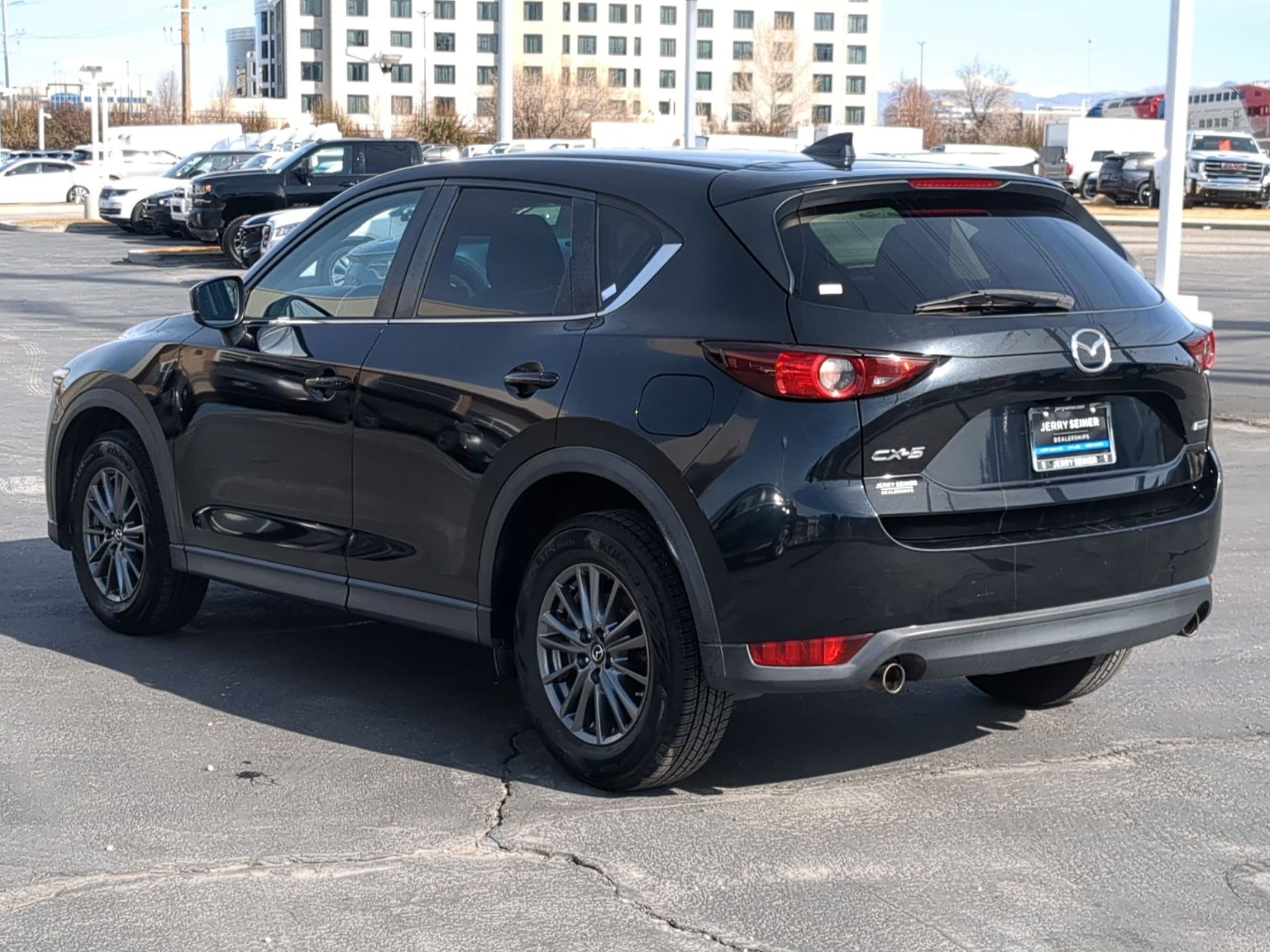 Used 2017 MAZDA CX-5 Touring w/ Preferred Equipment Package image 3