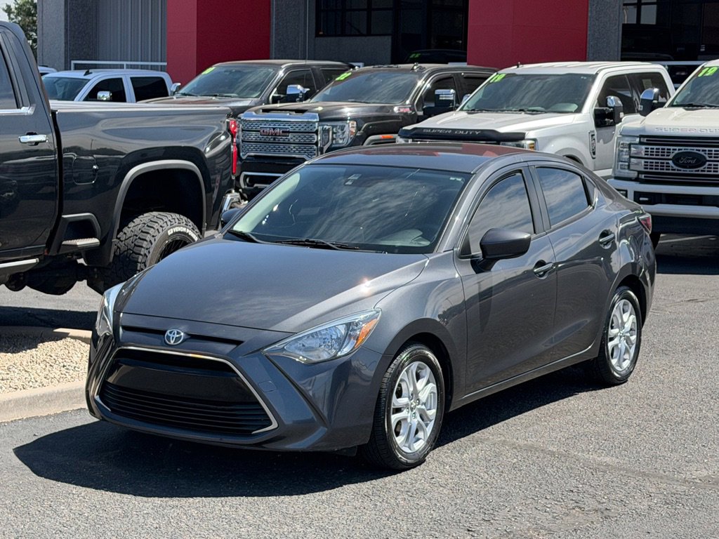 Used 2017 Toyota Yaris iA FWD image 1