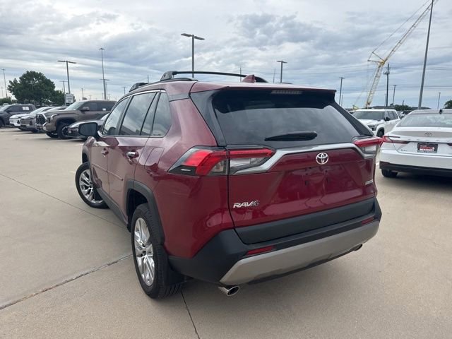 Used 2025 Toyota RAV4 Limited FWD image 4