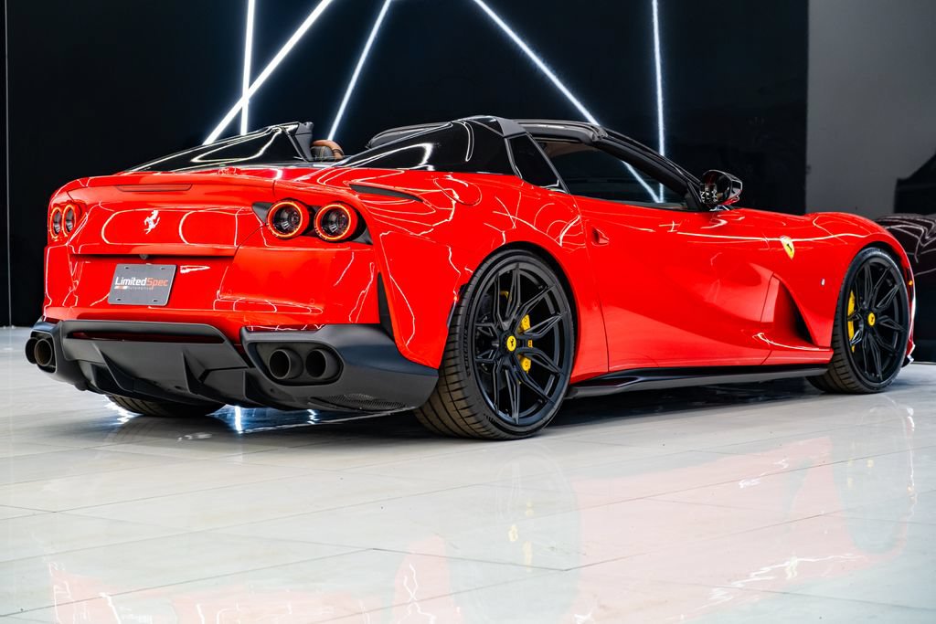 Used 2021 Ferrari 812 GTS RWD image 29