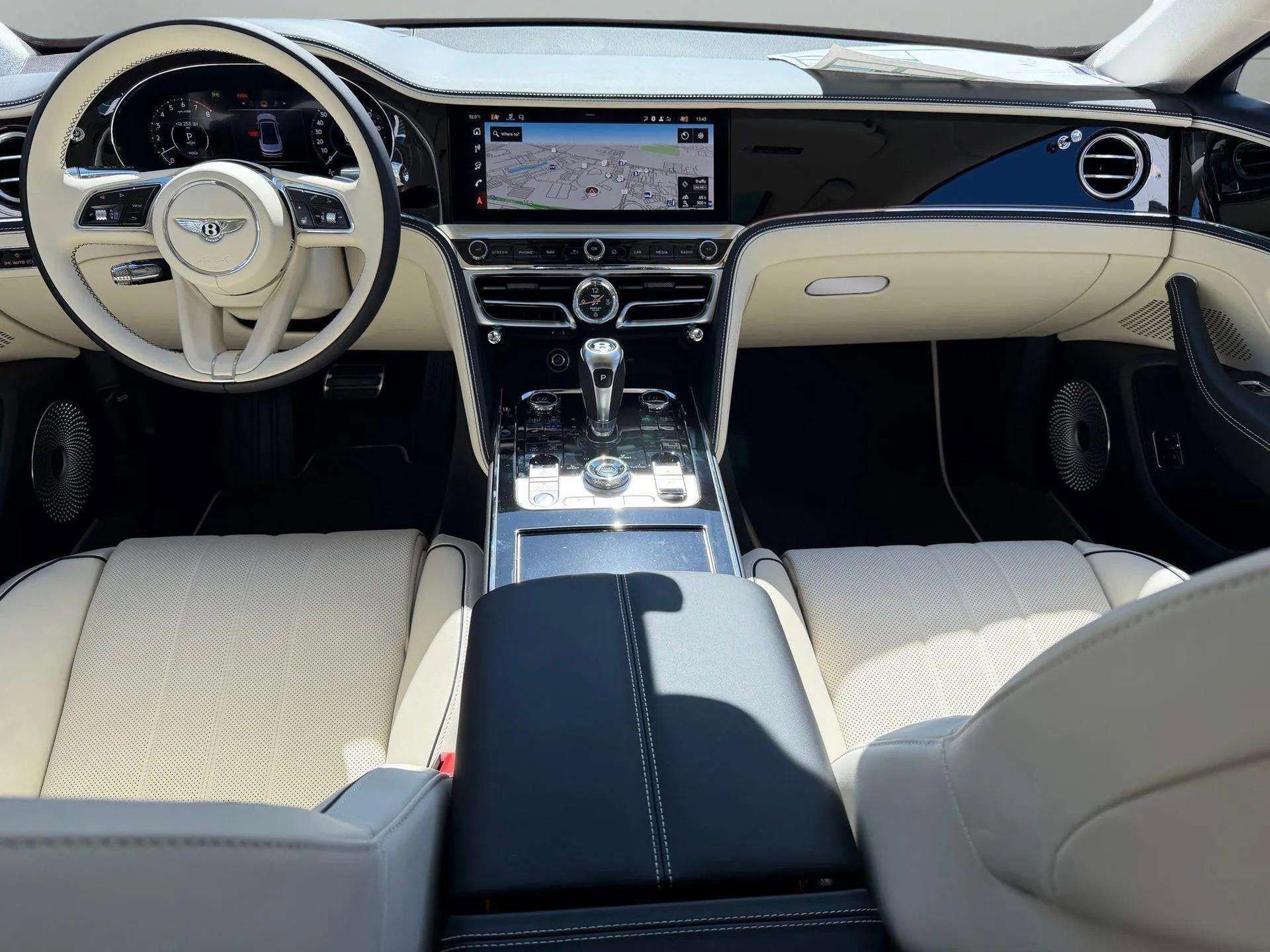 New 2026 Bentley Flying Spur Plug-In Hybrid AWD/4WD image 4