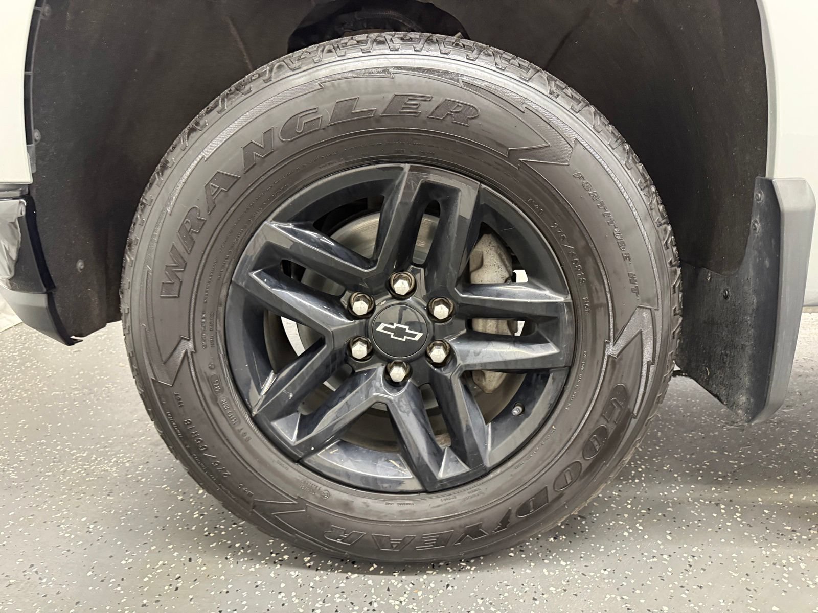 Used 2022 Chevrolet Silverado 1500 LT Trail Boss w/ Bed Protection Package AWD/4WD image 18