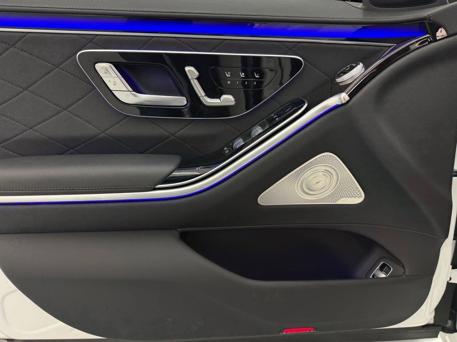 New 2026 Mercedes-Benz S 580e 4MATIC Sedan image 10