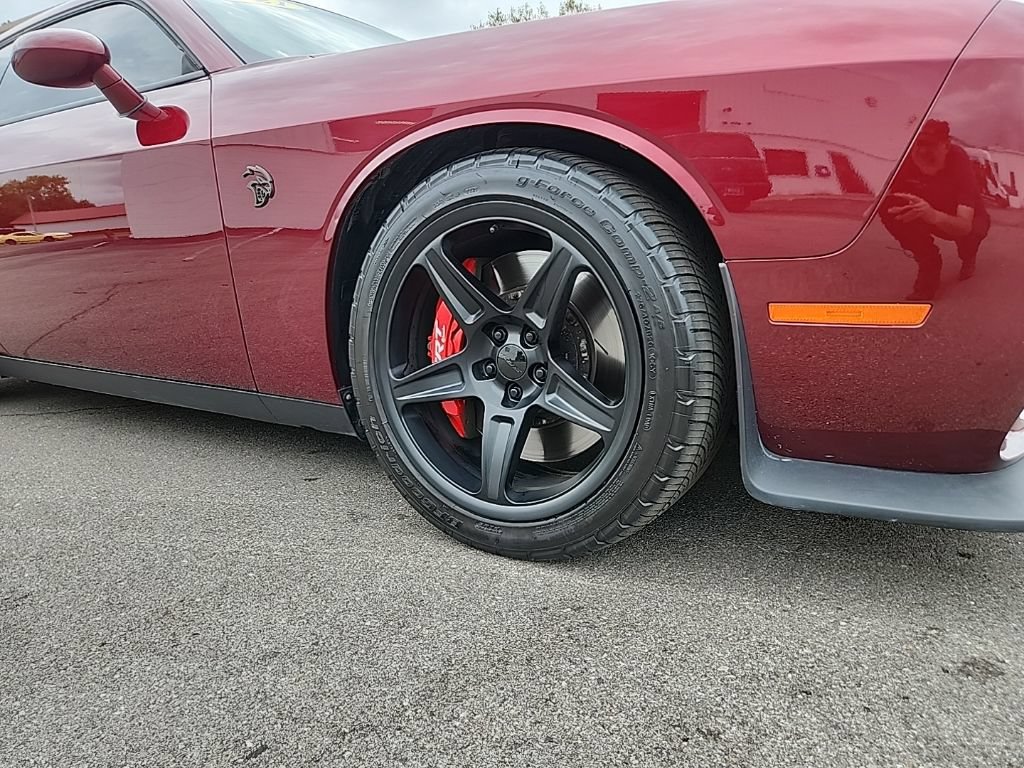 Used 2021 Dodge Challenger SRT Hellcat w/ Plus Package RWD image 3