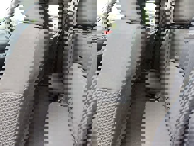 Used 2021 Nissan Frontier SV image 16