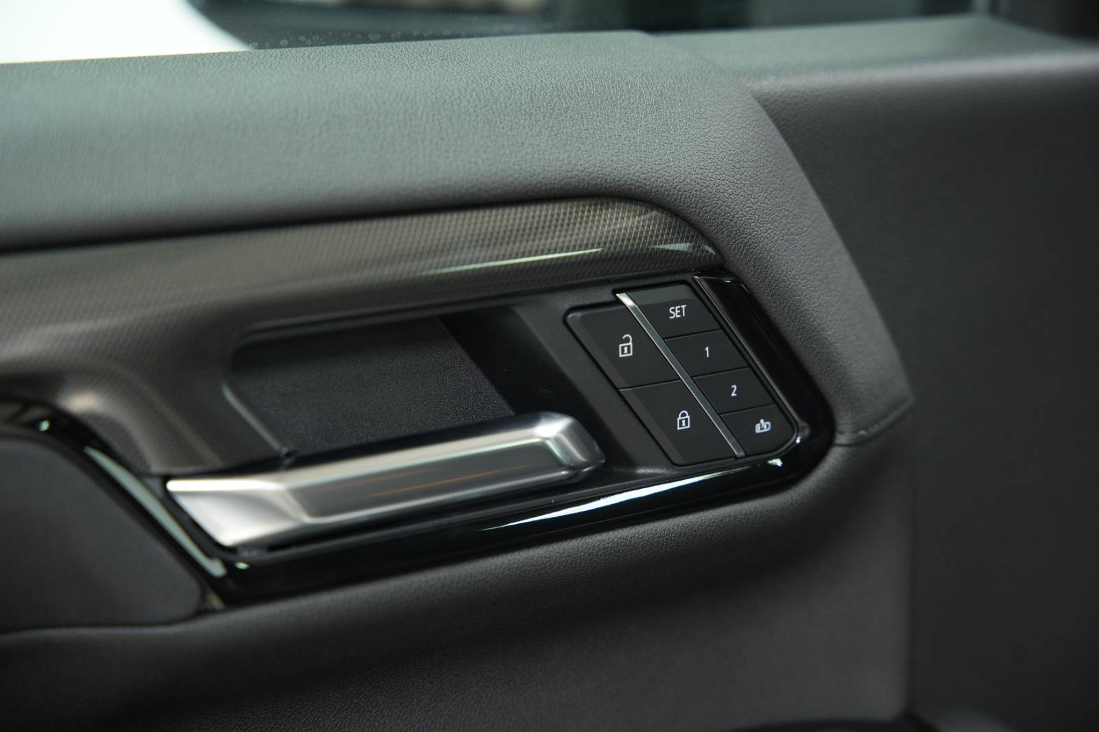 New 2026 GMC Sierra 2500 AT4 w/ AT4 Premium Plus Package image 25