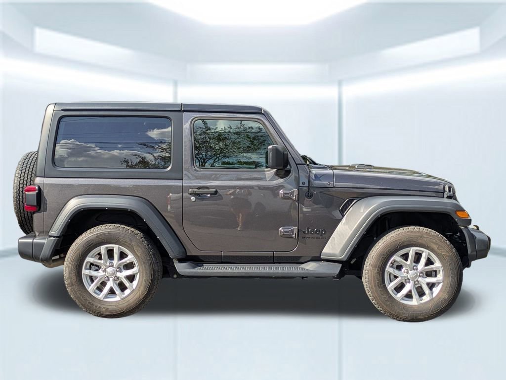 Used 2023 Jeep Wrangler Sport S image 7