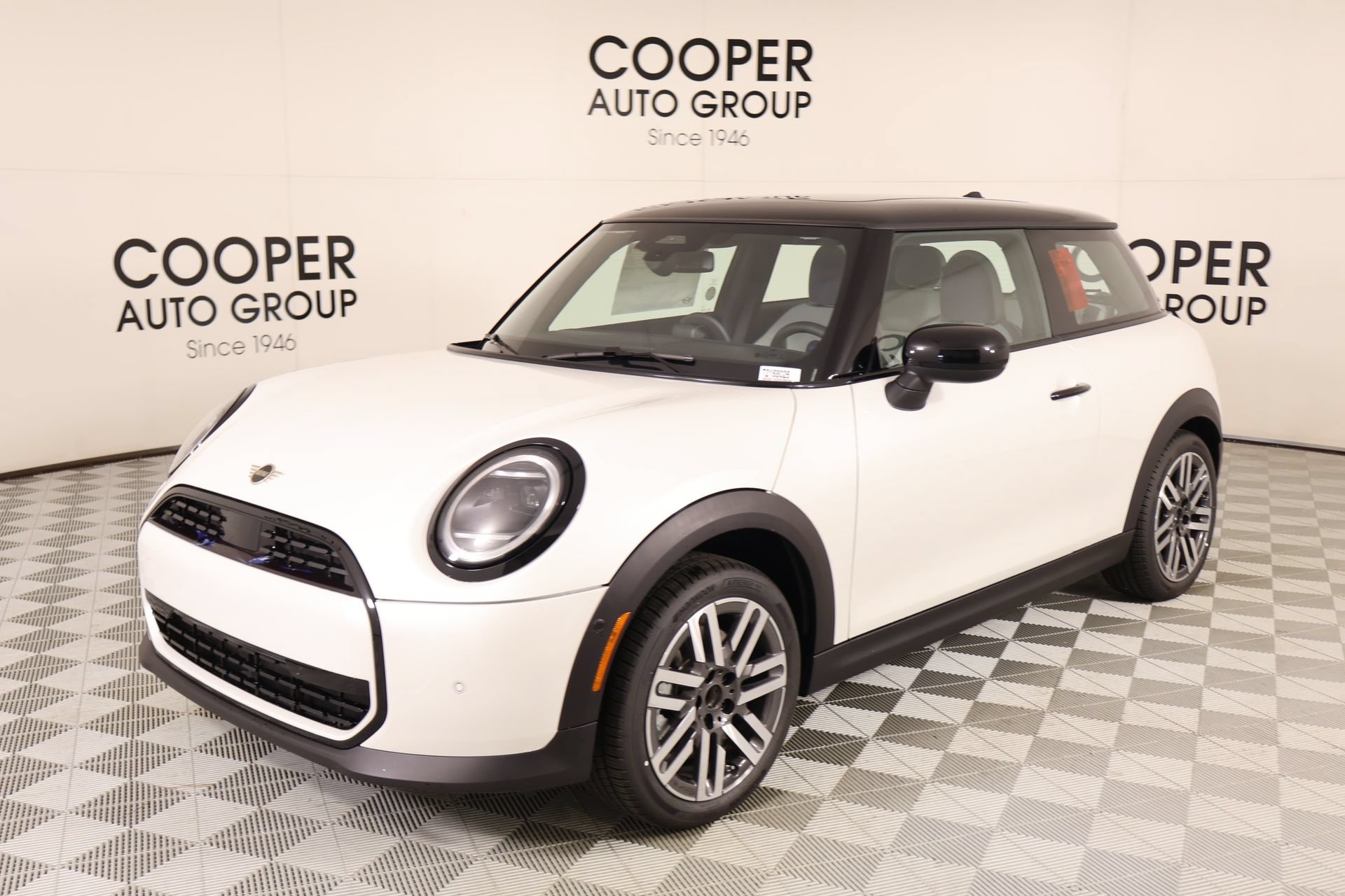 New 2026 MINI Cooper 2-Door Hardtop FWD image 8