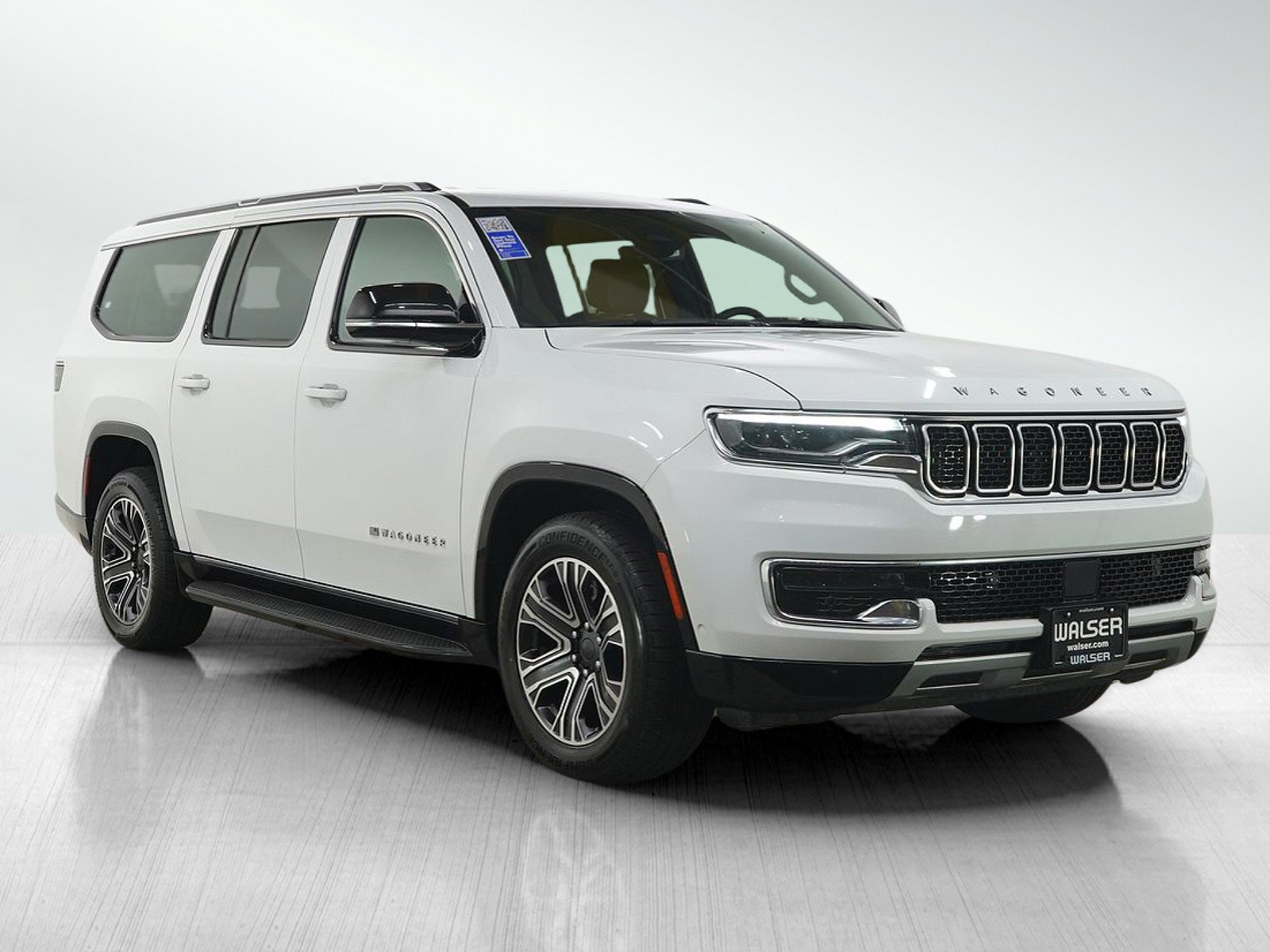 Used 2024 Jeep Wagoneer L Series II w/ Flexible Seating Group image 8