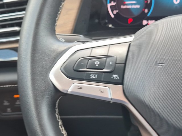 Used 2025 Volkswagen Atlas SE FWD image 20