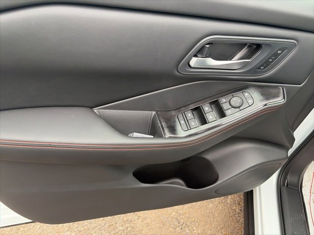 New 2026 Nissan Rogue SV image 17