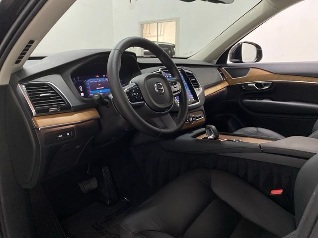 Used 2024 Volvo XC90 T8 Plus w/ Protection Package Premier AWD/4WD image 19