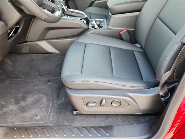 New 2026 GMC Canyon Elevation w/ Convenience Package image 12