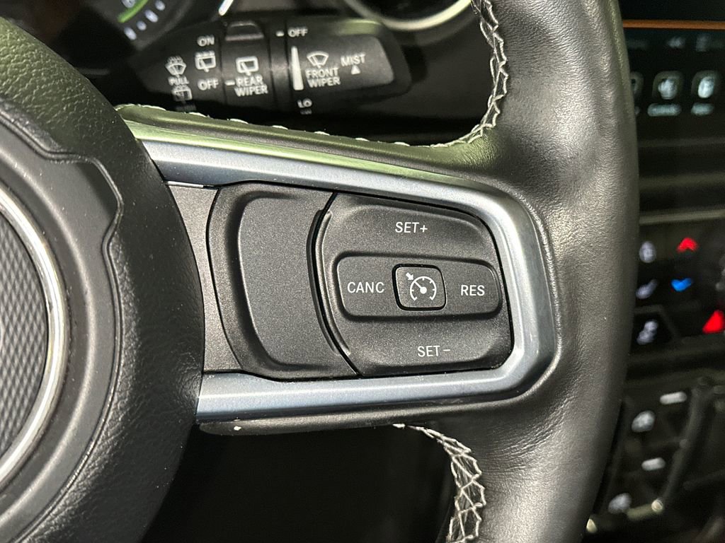Used 2022 Jeep Wrangler Unlimited Sahara w/ Cold Weather Group AWD/4WD image 21