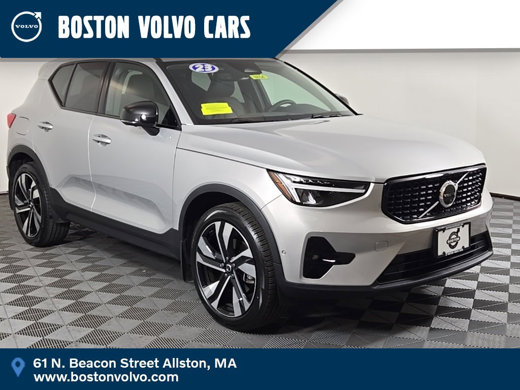 Certified 2023 Volvo XC40 B5 Plus w/ Protection Package Premier image 1