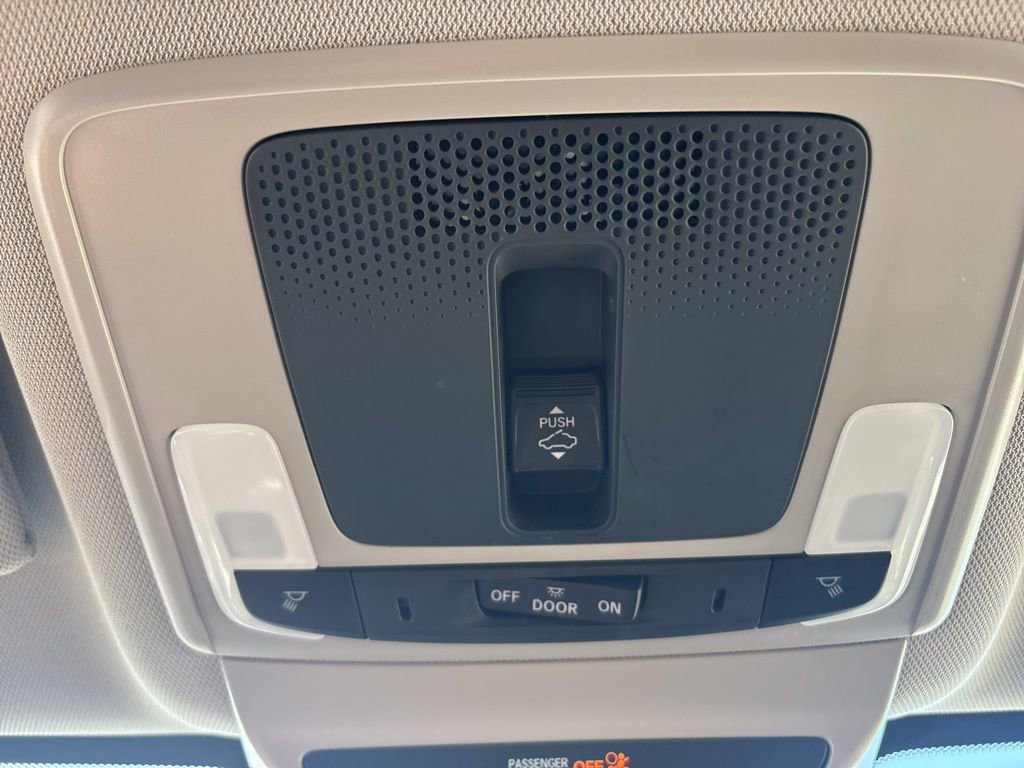 Certified 2025 Honda HR-V EX-L image 23