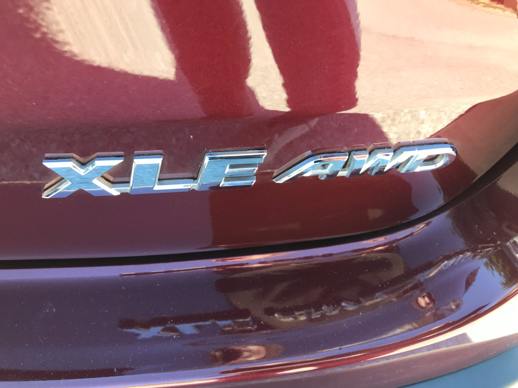 Used 2019 Toyota Highlander XLE AWD/4WD image 10