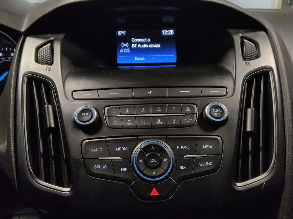 Used 2018 Ford Focus SE image 25