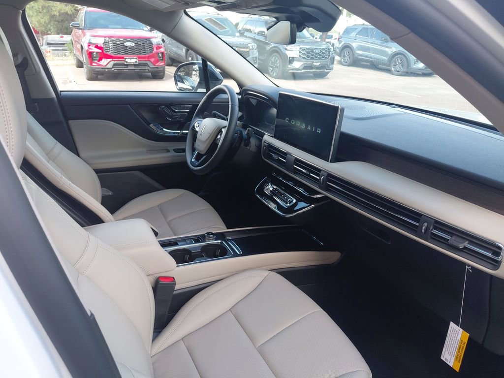 New 2026 Lincoln Corsair Grand Touring AWD/4WD image 34