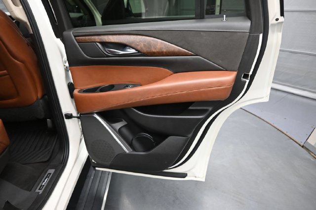 Used 2015 Cadillac Escalade Premium AWD/4WD image 15