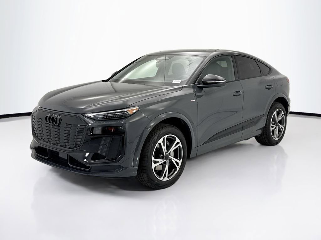 New 2027 Audi Q6 e-tron Premium Plus AWD/4WD image 1