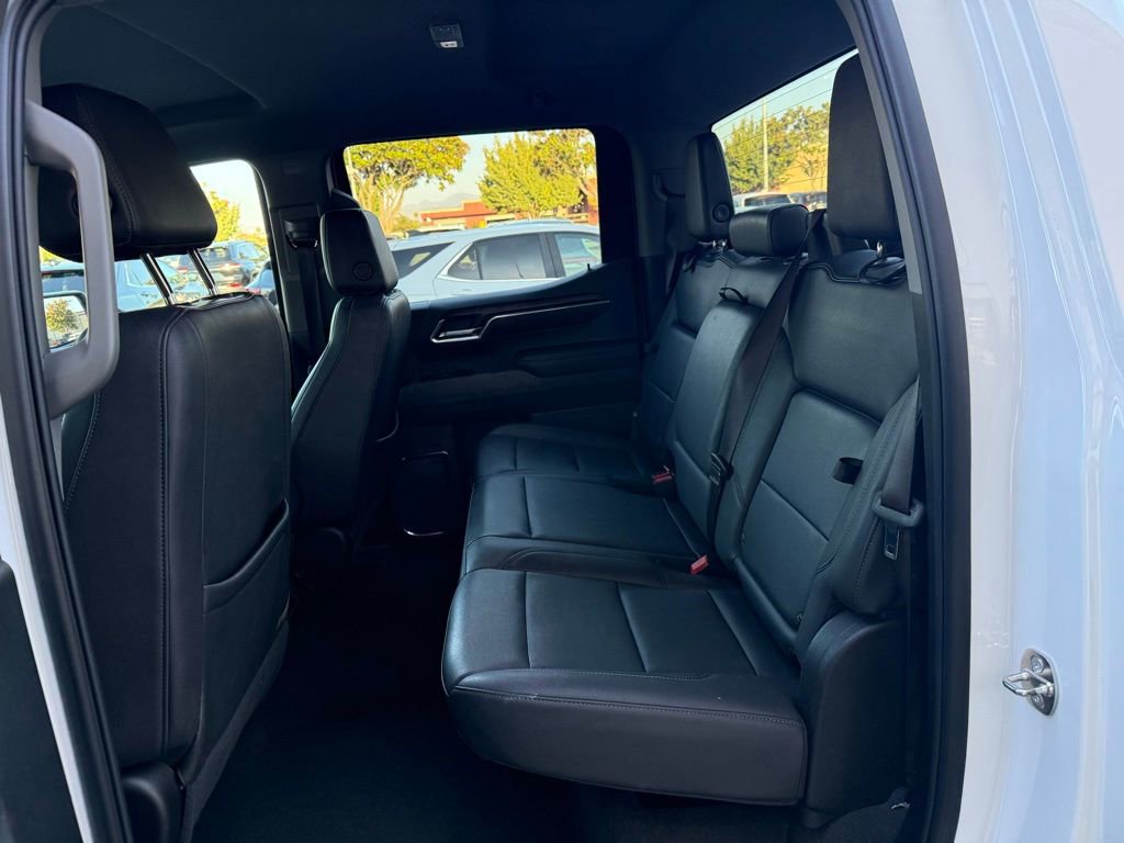 Used 2024 GMC Sierra 1500 SLT image 29